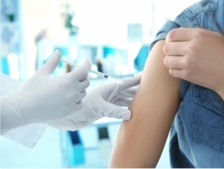 В Ульяновске за неделю вакцинировались от коронавируса 1672 жителя