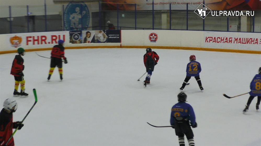 Хоккей в селах Ульяновской области выводят на профессиональный уровень