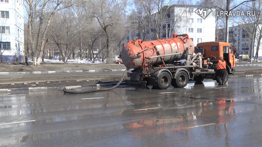 Без луж, ям и грязи. Ульяновские дороги приводят в порядок после зимы