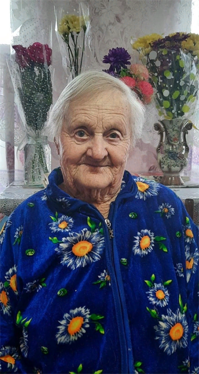 Труженицу тыла из п. Ивни поздравили с 90-летием