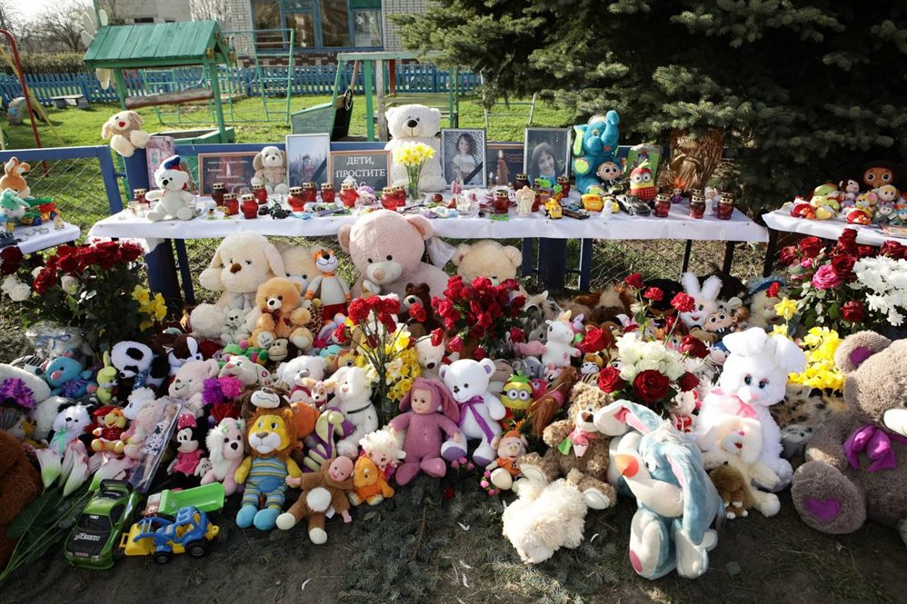 Завтра в Вешкайме простятся с погибшими при стрельбе в детском садике малышами и воспитательницей