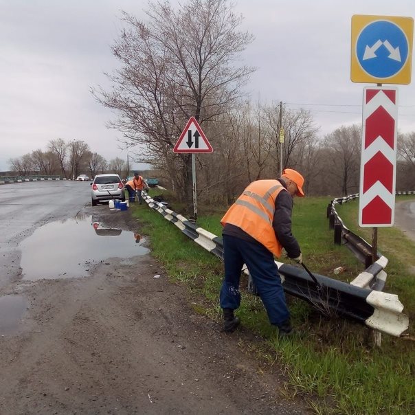 Перед Первомаем в Ульяновске устроили дорожный ремонт на 25 улицах