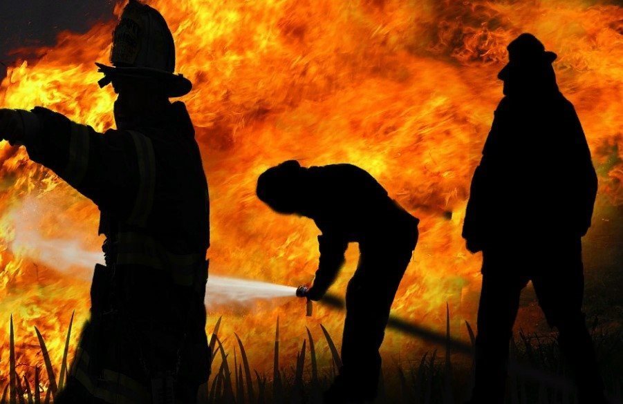В Татарском Калмаюре во время пожара погиб мужчина