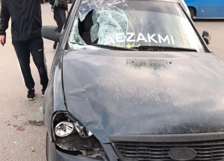 На Рябикова «Приора» сбила пешехода и врезалась в «четырнадцатую»