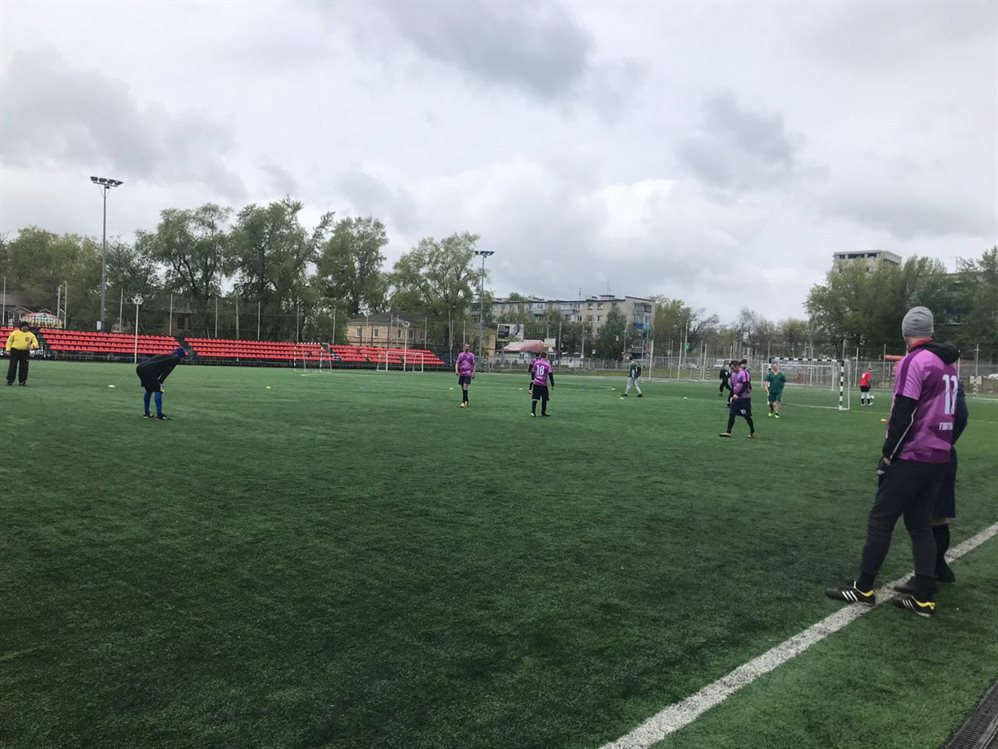 На ульяновском стадионе «Симбирск» прошел памятный футбольный поединок