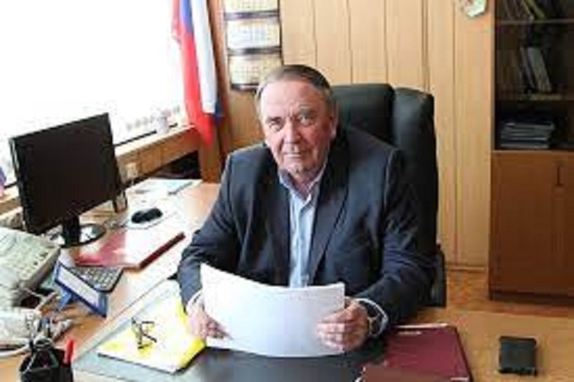 Потомственный и заслуженный ульяновский педагог Николай Прокофьев отмечает 75-летие