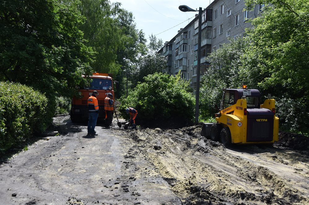 В Ульяновске с начала года отремонтировали более 16 тысяч «квадратов» дорог и тротуаров