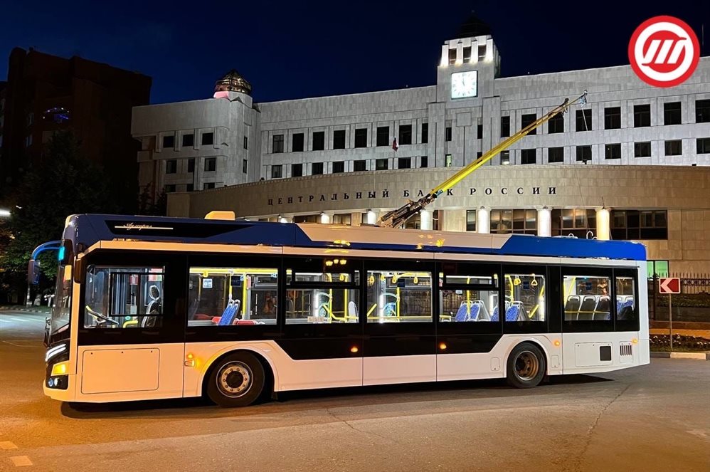В областной центр на тест-драйв привезли троллейбус с увеличенным автономным ходом