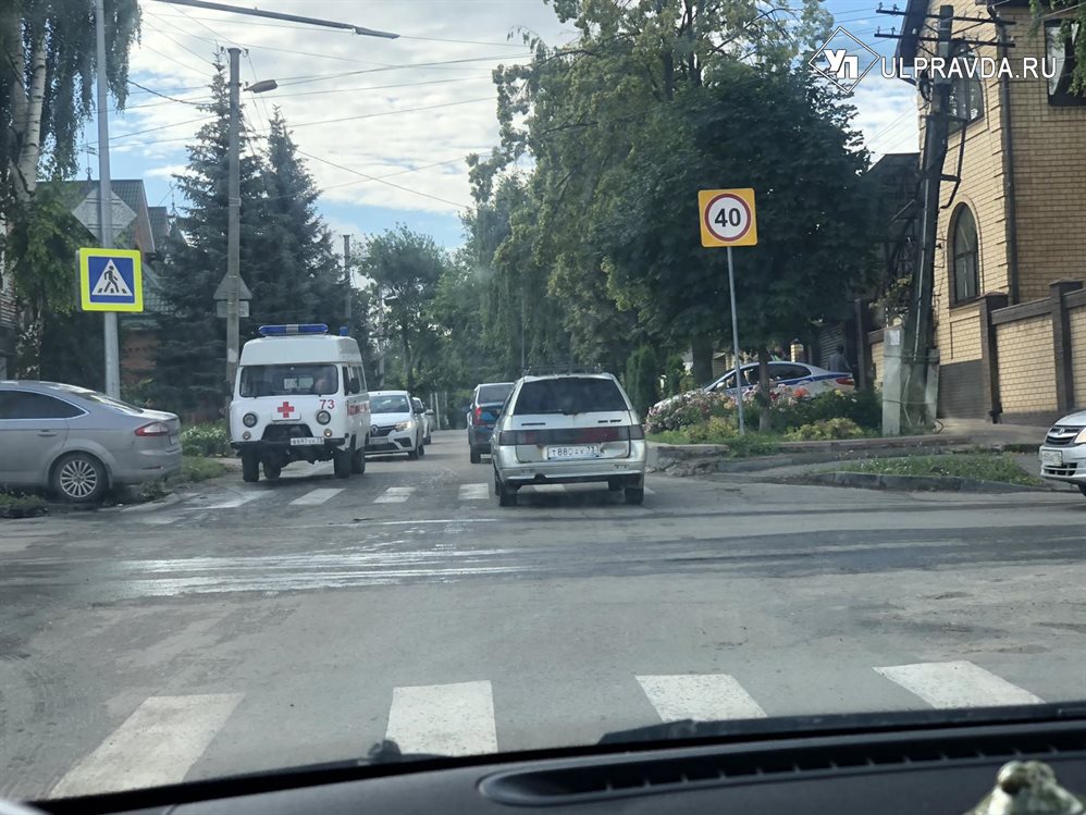 В аварии на Олега Кошевого в Ульяновске пострадала женщина