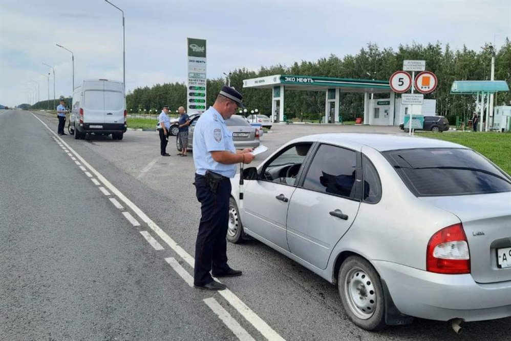 Кадырова оштрафовали за езду с непристегнутым ремнем