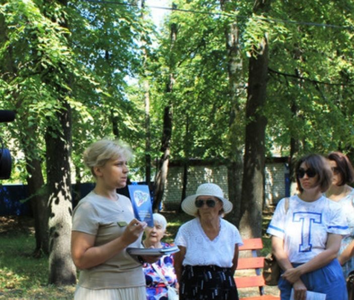 Ульяновцам во время прогулки с доктором рассказали о том, как сохранить здоровье пищеварительной системы