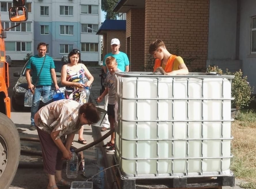 5 тысяч литров. Подвоз воды. Подвоз воды в 90. Горячая вода в Армении.