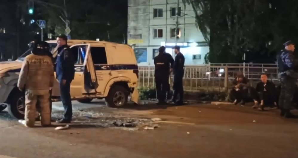 На Рябикова полицейский уазик попал в ДТП. Пострадали шесть человек