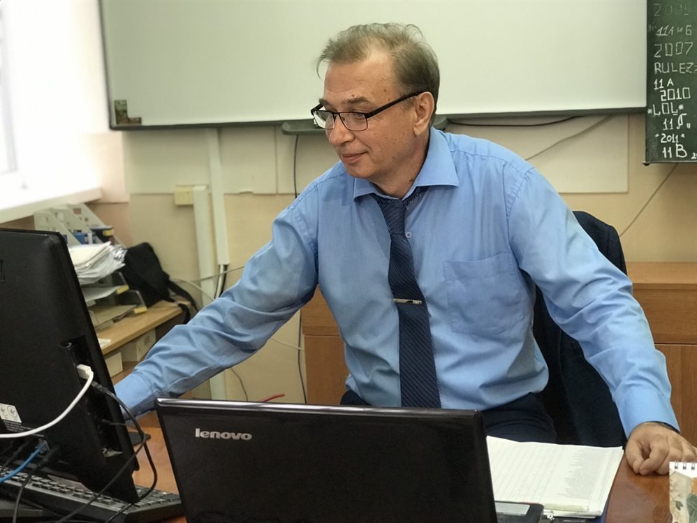 Педагог из лицея № 38 стал заслуженным учителем России