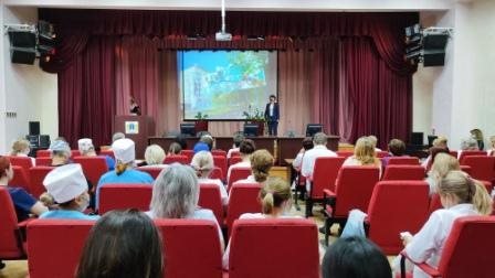 Молодых специалистов ЦГКБ Ульяновска посвятили в профессию