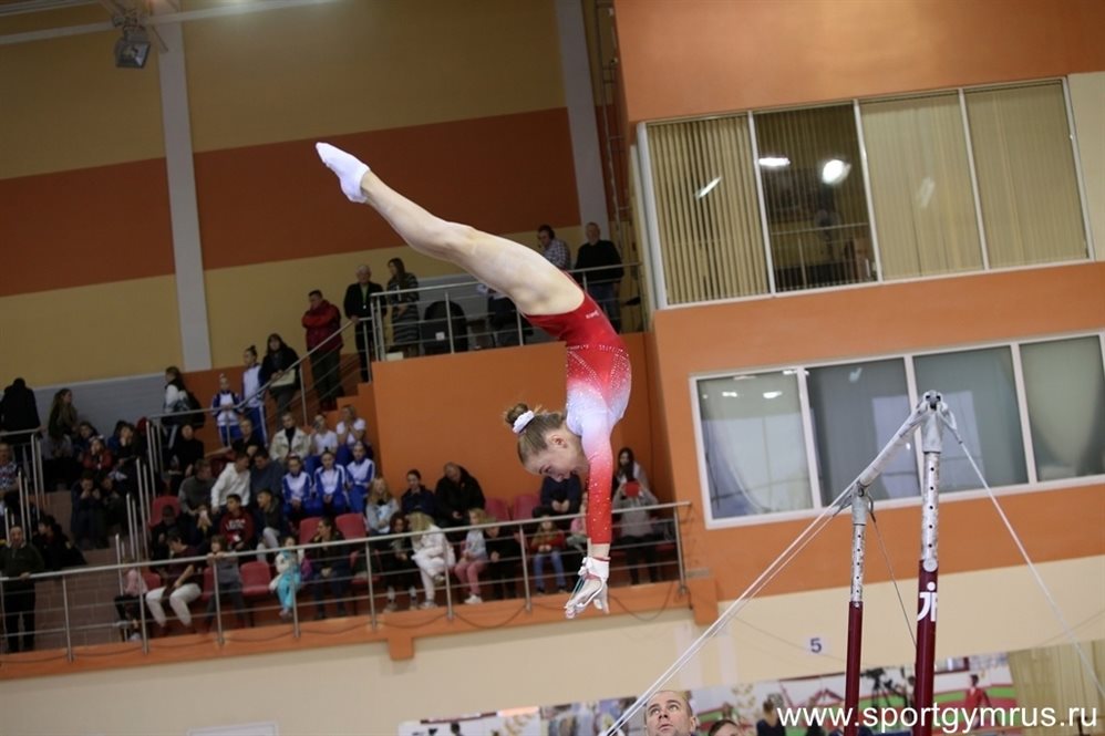 Гимнастка Алена Глотова стала ближе к лидерам сборной России