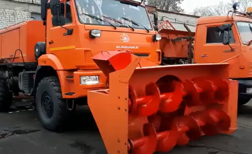 В Ульяновске представили самую мощную машину для работы на дорогах зимой