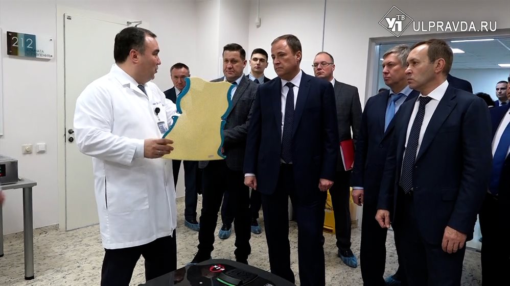 Полпреду президента в ПФО Игорю Комарову показали Центр радиологии в Димитровграде