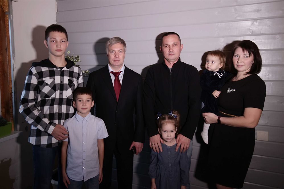 Многодетная мама Анастасия Дедушкина: «Губернатор вникает в каждую мелочь»