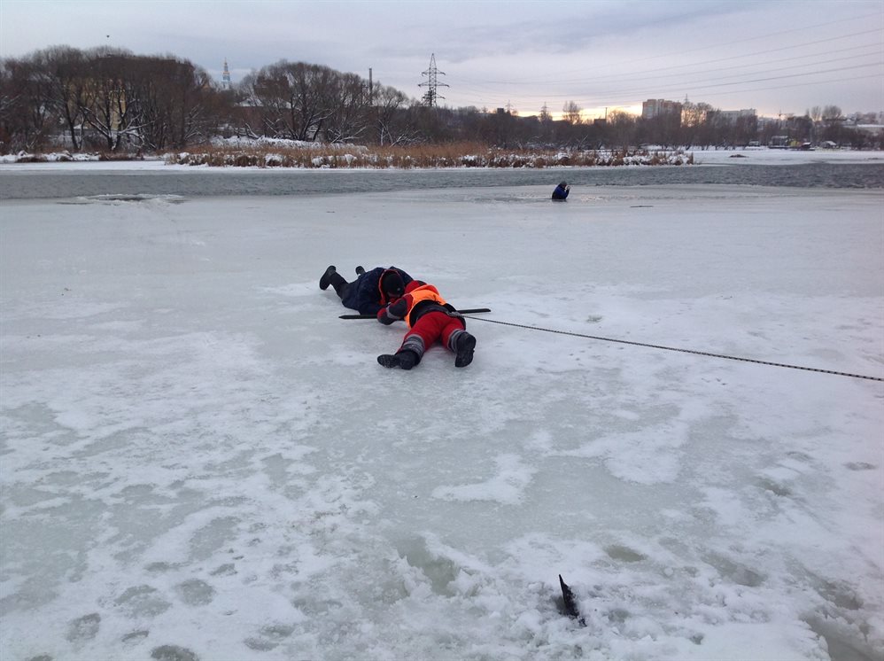 Завтра в Ульяновске будут спасать людей, провалившихся под лёд