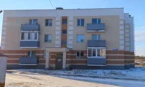 Димитровградским сиротам дали квартиры в бракованном доме