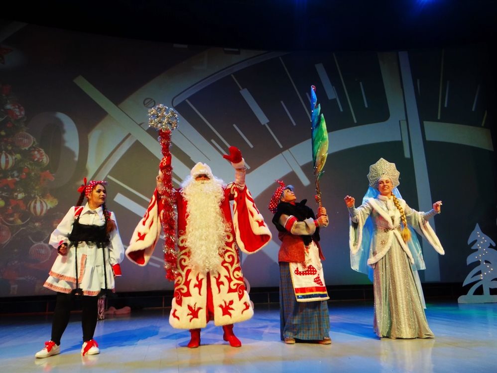 В Ульяновске устроили многонациональный и киносказочный Новый год
