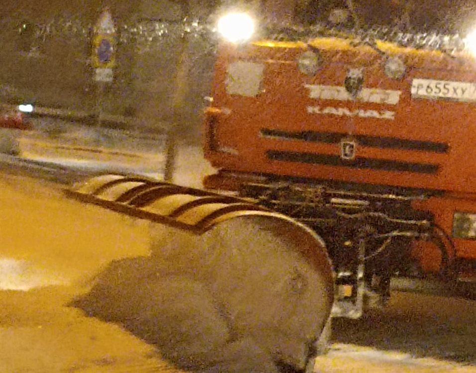 Городские службы всю ночь очищали Ульяновск от снега