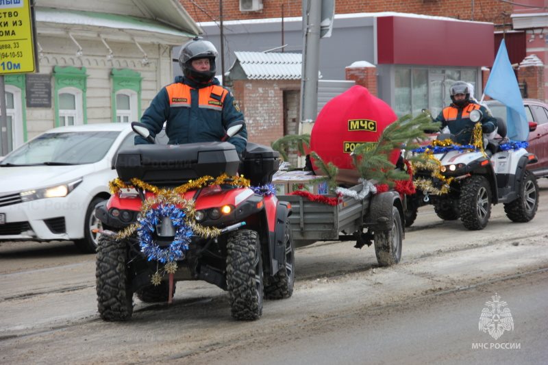 Ульяновские спасатели поздравляют с Новым годом