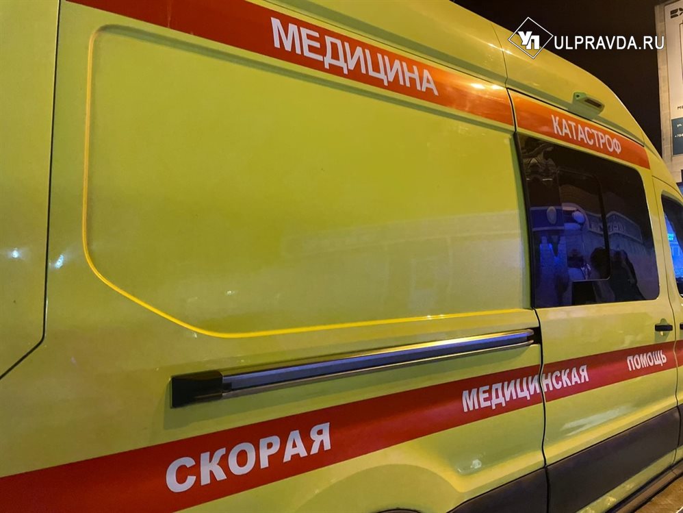 В Мелекесском районе разбились иномарки, мужчина погиб, женщина с детьми госпитализированы