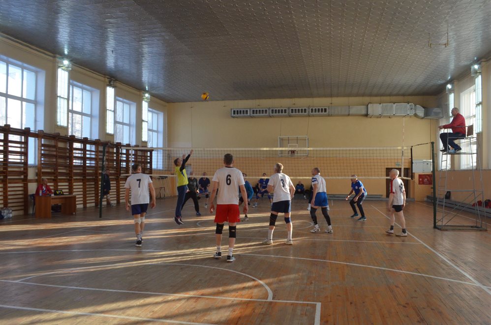 Ульяновские волейболисты-любители провели Рождественский турнир