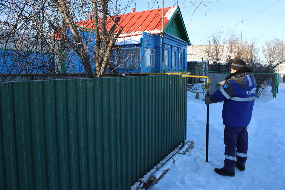 Пенсионерке из Николаевского района подвели газ к дому