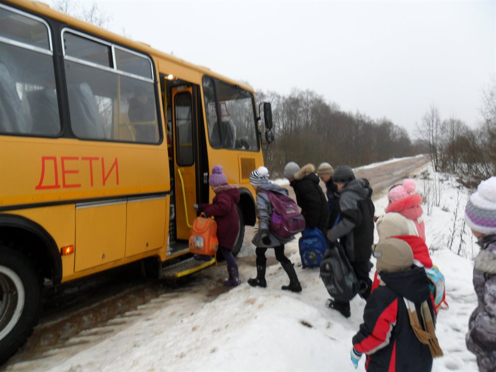 Автобус едет мимо. Как добраться до школы в ульяновском селе