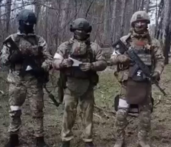 Ульяновские бойцы прислали ученикам гимназии № 24 видеоответ на их письма