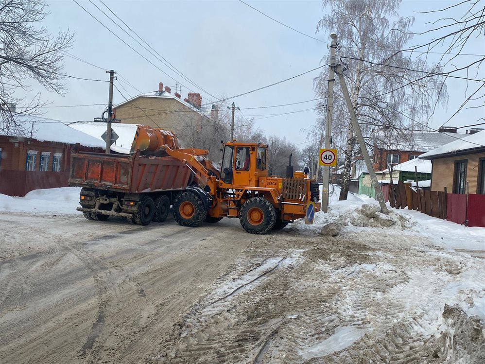 С улиц Ульяновска за сутки вывезли 194 самосвала снега