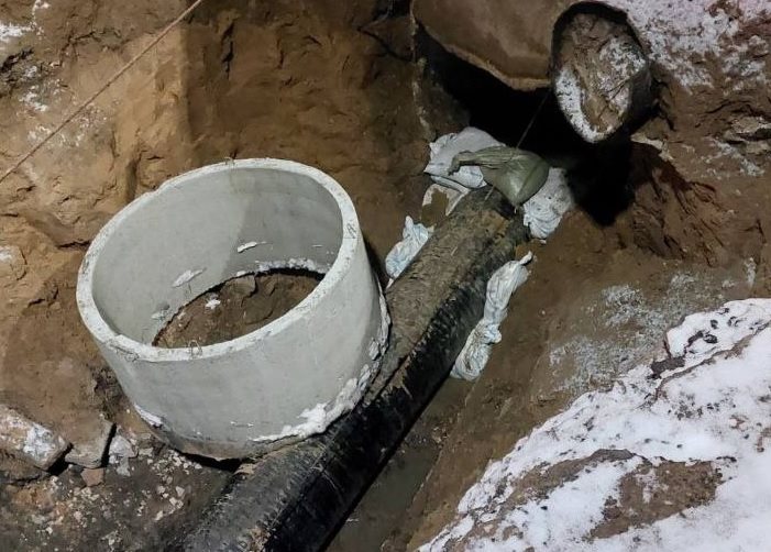 На улице Жуковского восстановили канализационный коллектор