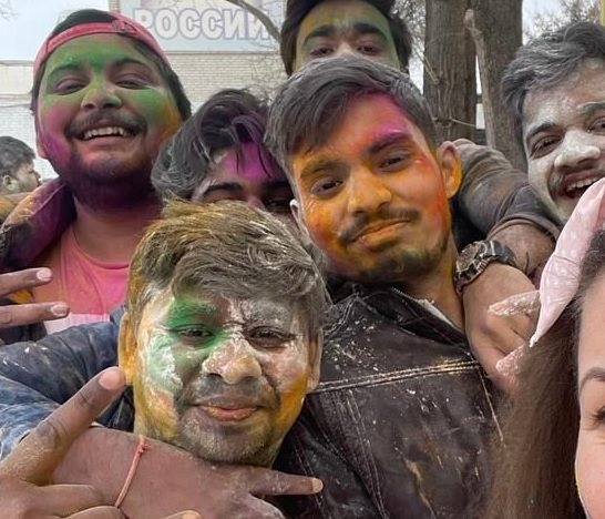 Студенты из Индии отметили в Ульяновске праздник Холи