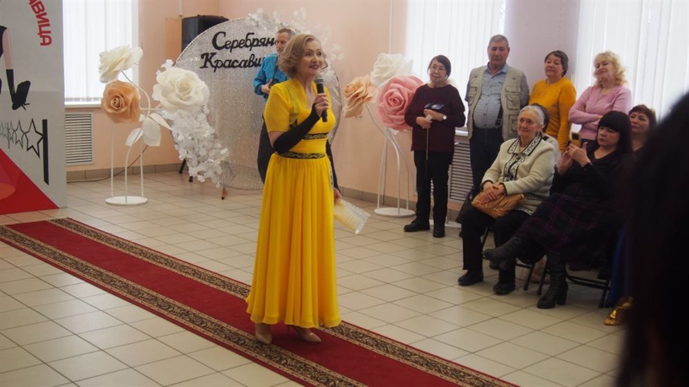 Удивляли украшениями и народными блюдами. В Ульяновске выбрали «Серебряную красавицу - 2023»