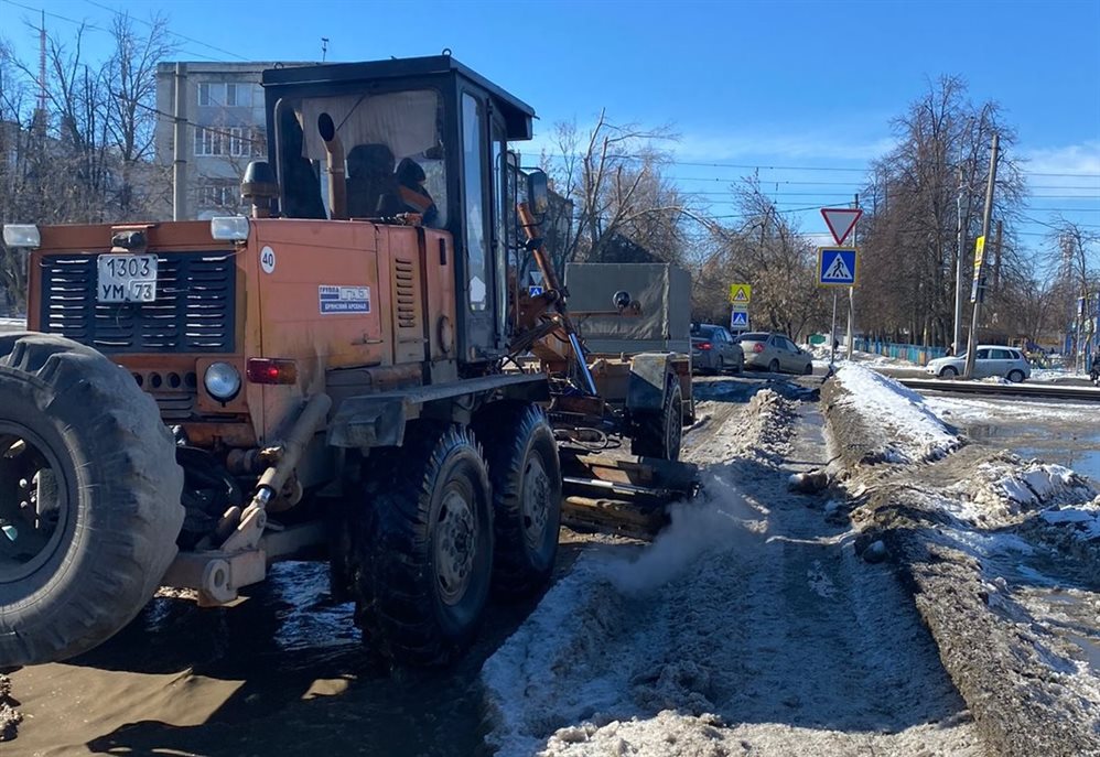 69 специальных машин работают сегодня на улицах Ульяновска