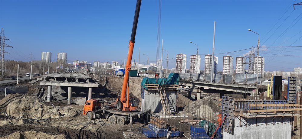 На «минаевском» мосту готовится монтаж лифтовых шахт