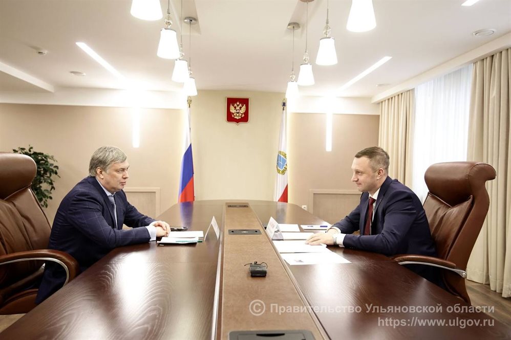 Главы Ульяновской и Саратовской области обсудили перспективные направления сотрудничества