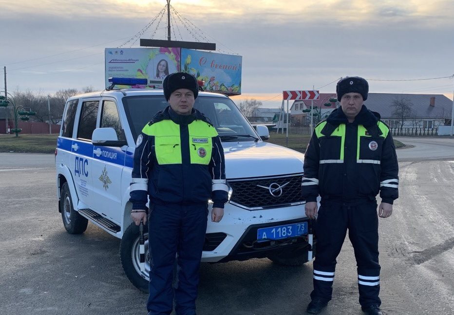 Ульяновские инспекторы помогли автолюбительнице, у которой возникли проблемы с машиной
