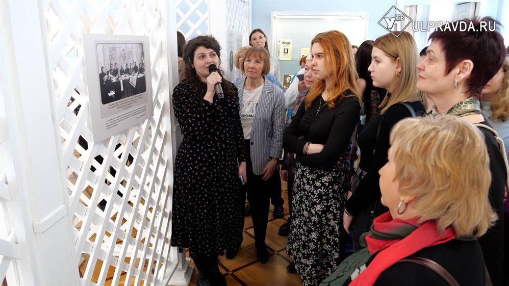 В Ульяновске открыли выставку, посвященную Максиму Горькому