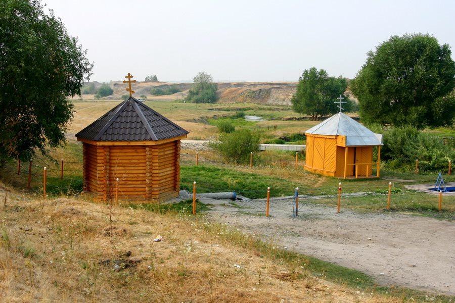 Почему источник. Родник Ульяновской области. Святые Родники Ульяновской области. Святой источник пророка Божия Илии Рязанская область. Святой источник Ульяновская область.