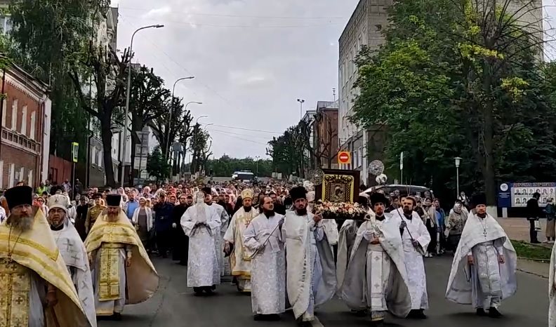 Сегодня в Ульяновске состоялся крестный ход с Жадовской Казанской иконой Божией Матери