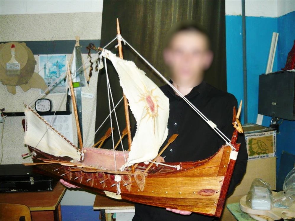 В Ульяновской области осужденный сделал макет корабля викингов