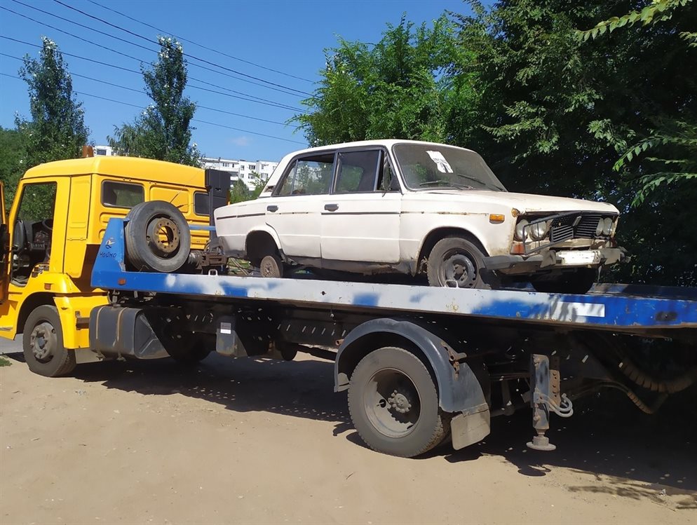Шесть брошенных в Ульяновске машин передали на баланс города
