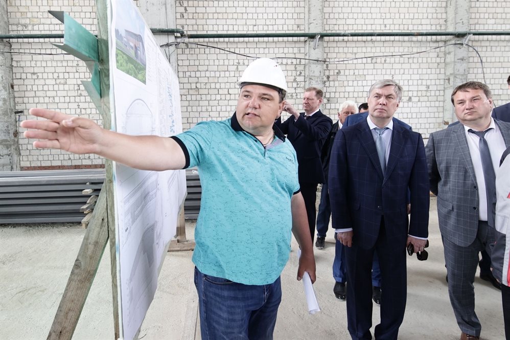 Алексей Русских проверил, как ведётся строительство социально значимых объектов в Ульяновске