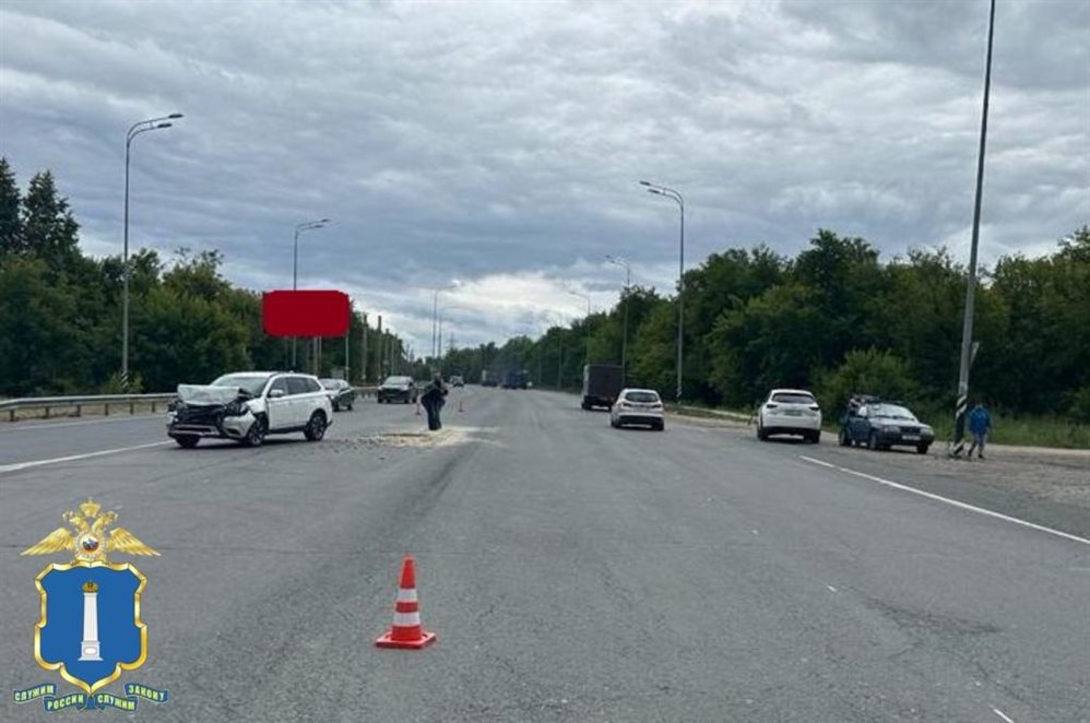 На проспекте Нариманова столкнулись три автомобиля
