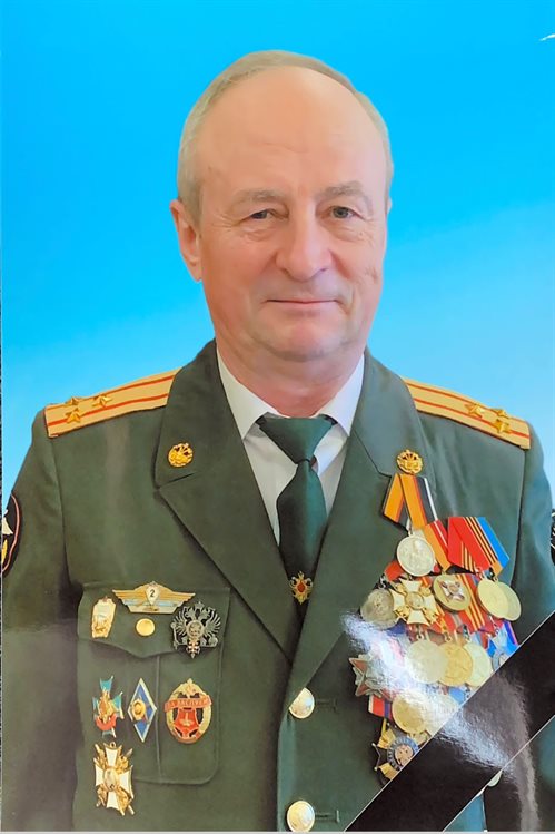 Завтра в Ульяновске простятся с полковником запаса Виктором Дуняком