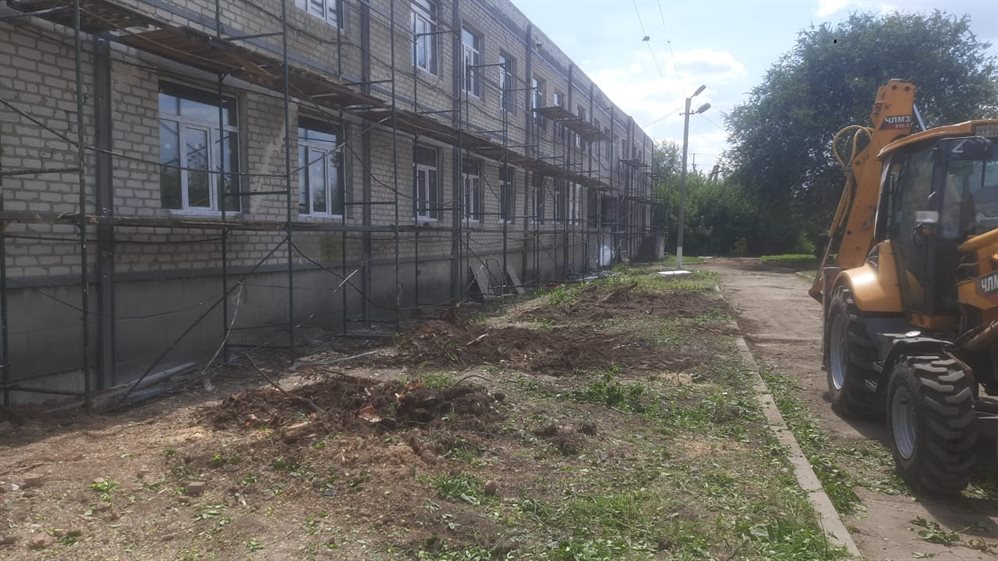 Ульяновцы продолжают ремонт школ в Лутугинском районе ЛНР